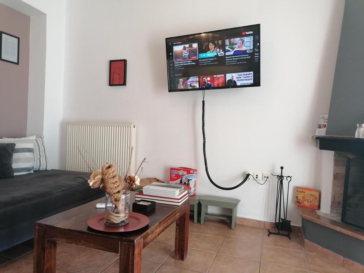 Center Gazi Historical Apartment Athens Exterior photo